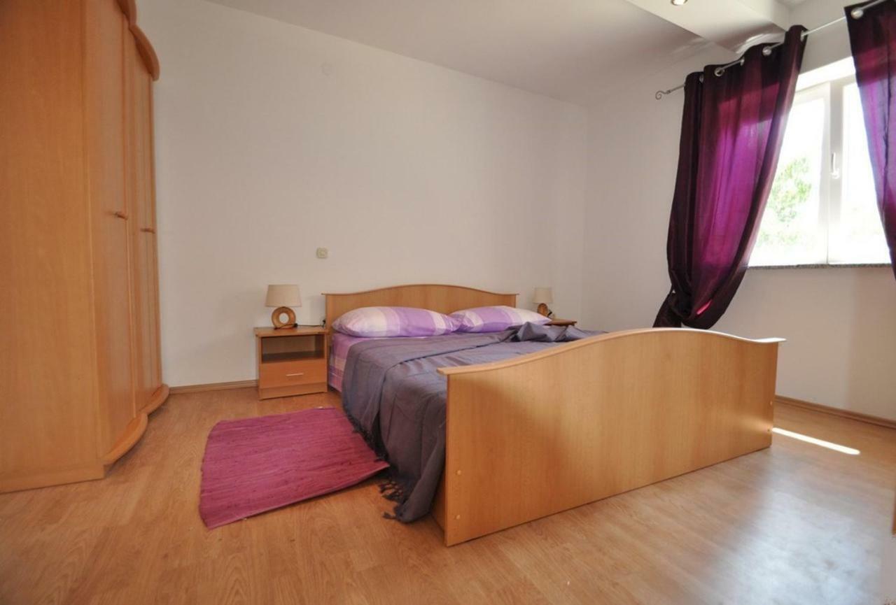 Apartment In Vrbnik/Insel Krk 36796 Zewnętrze zdjęcie