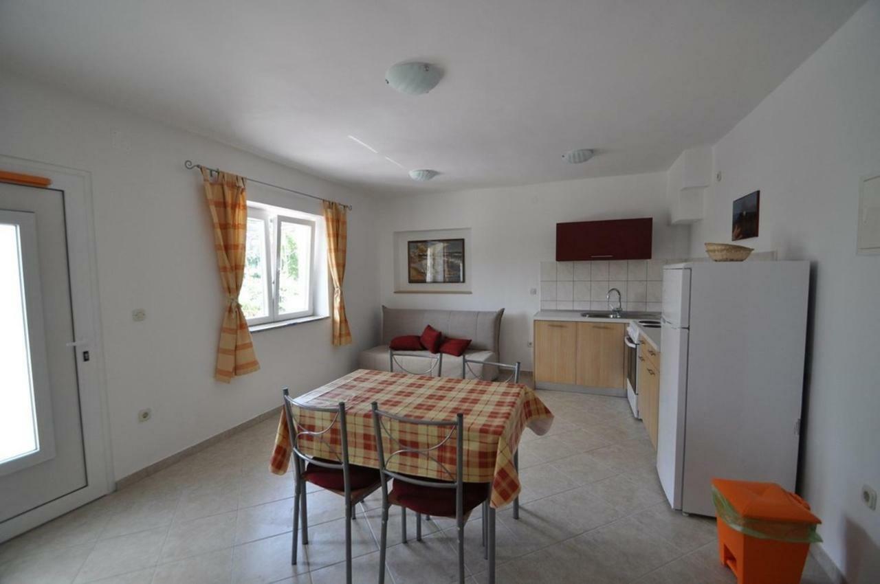 Apartment In Vrbnik/Insel Krk 36796 Zewnętrze zdjęcie